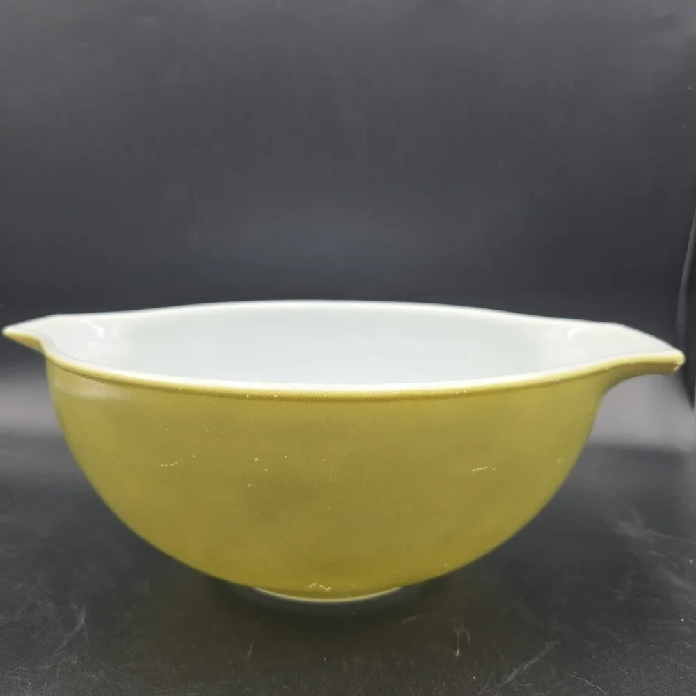Vintage Pyrex 443 Green avocado cinderella nesting mixing bowl 2.5qt Grandmacore